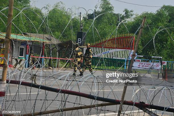 Bop Rasheed Guard 1,774 Indian Border Security Force Personnel Stock Photos, High-Res ...