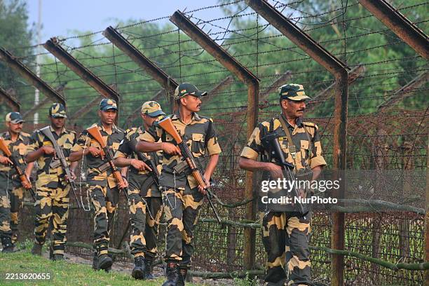 Bop Rasheed Guard 2,144 Indian Border Security Force Personnel Stock Photos, High-Res ...