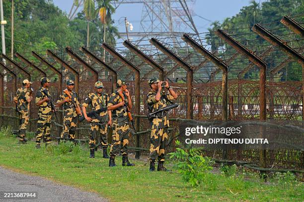 Bop Rasheed Guard 325 Partition Of India Military Equipment Stock Photos, High-Res ...