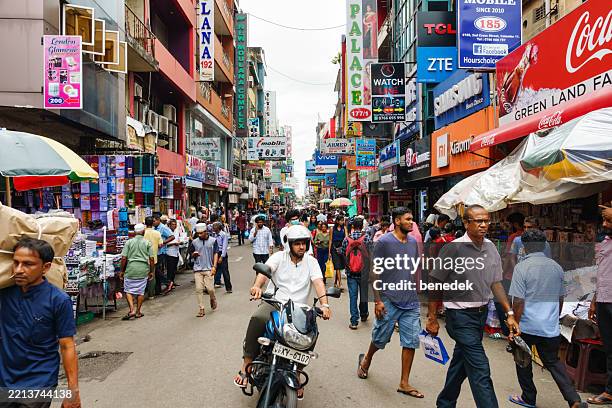 colombo sri lanka pettah market - colombo stock pictures, royalty-free photos & images