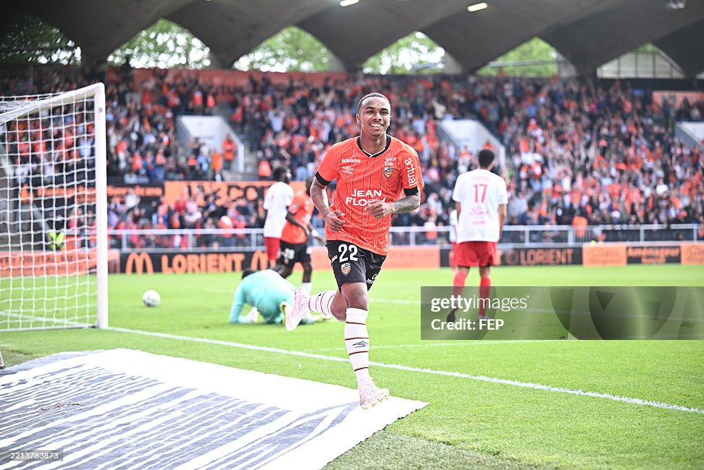 FC Lorient v FC Martigues - Ligue 2 BKT 2024/2025