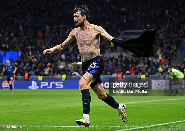 Francesco Acerbi of FC Internazionale celebrates scoring his team's third goal during the UEFA Champions League 2024/25 Semi Final Second Leg match...