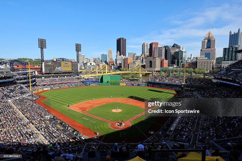 MLB: MAY 10 Braves at Pirates