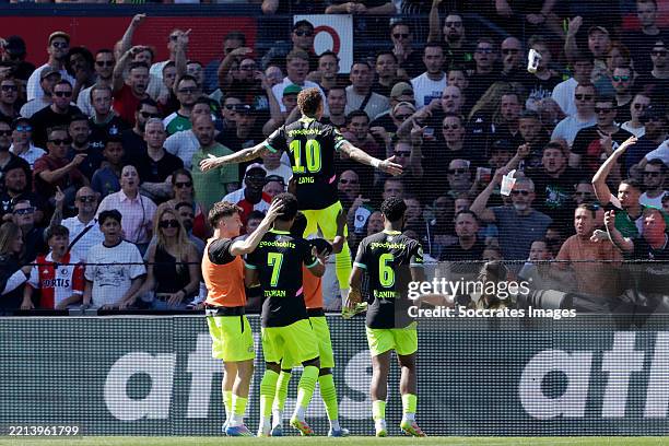 Noa Lang of PSV celebrates 2-2 with Esmir Bajraktarevic of PSV, Malik Tillman of PSV, Isaac Babadi of PSV, Ryan Flamingo of PSV during the Dutch...
