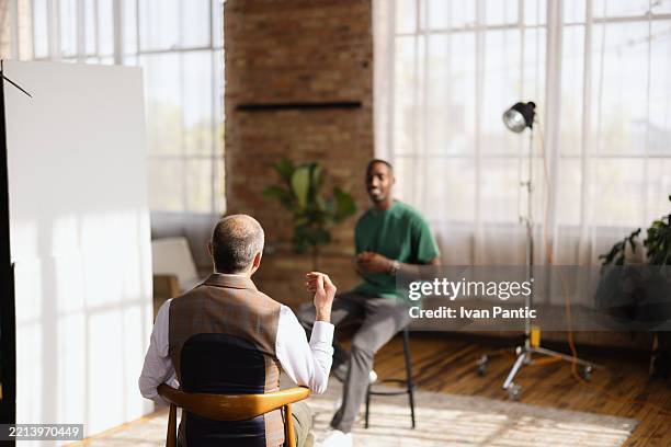Interview In Studio 1,266 Studio Video Interview Stock Photos, High-Res Pictures, and ...