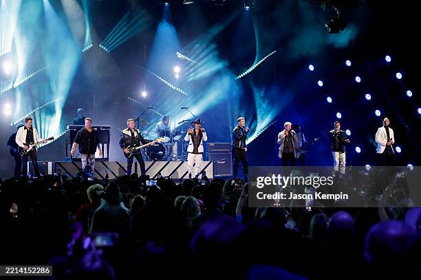 JoeDon Rooney, Gary LeVox, and Jay DeMarcus of Rascal Flatts and AJ McLean, Nick Carter, Brian Littrell, Howie Dorough, and Kevin Richardson of...