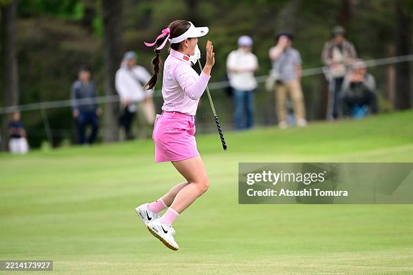 World Ladies Championship Salonpas Cup - Round Two World Ladies Championship Salonpas Cup - Round Two