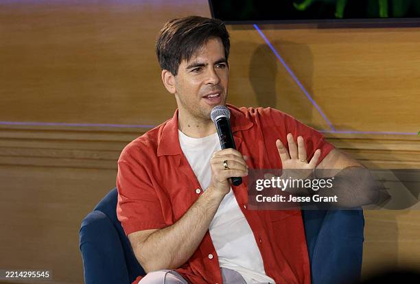 Elai Roth 3.272 Eli Roth Photos Stock Photos, High-Res Pictures, and Images ...
