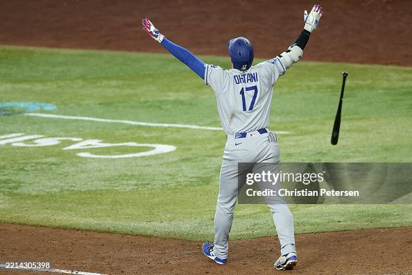 Los Angeles Dodgers v Arizona Diamondbacks Los Angeles Dodgers v Arizona Diamondbacks