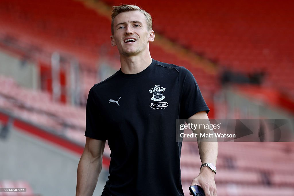 Southampton FC v Manchester City FC - Premier League