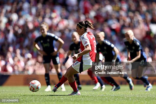 Mariona Caldentey of Arsenal scores her team's second goal from the penalty spot during the Barclays Women's Super League match between Arsenal FC...