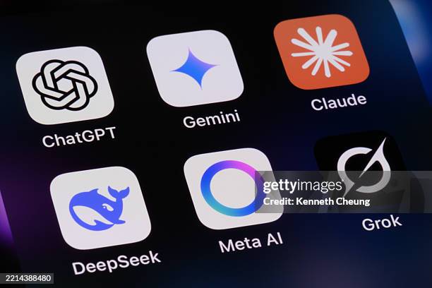 artificial intelligence ai assistant apps - chatgpt, gemini, claude, deepseek, meta ai, grok - claude stock pictures, royalty-free photos & images