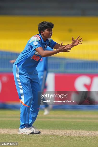 Kranti Goud of India appeals during the Women's Tri Nation ODI Series Final between Sri Lanka and India at R. Premadasa Stadium on May 11, 2025 in...
