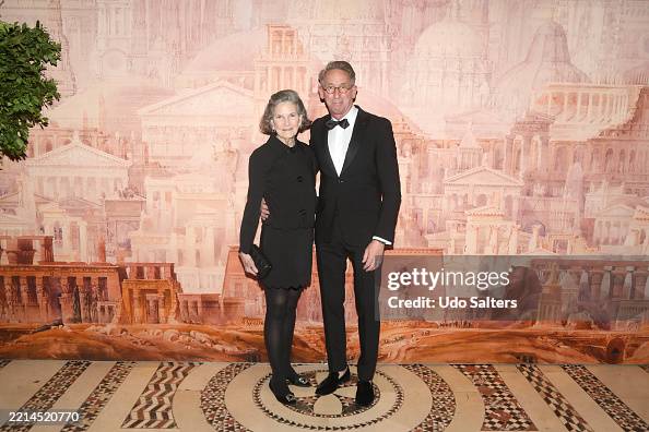 David Rauw Deborah Rau and David Rau attend 2025 Arthur Ross Awards at Cipriani ...