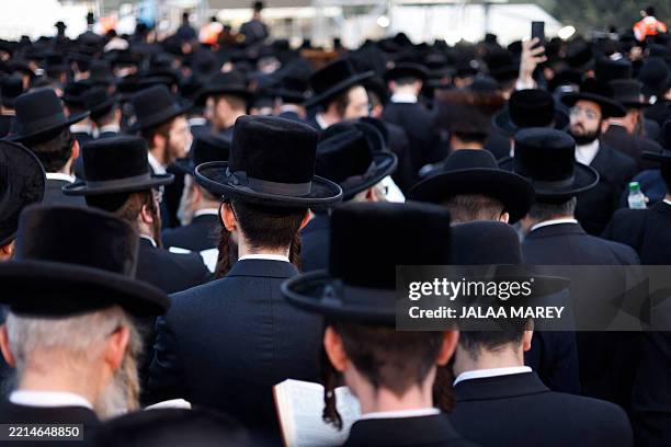 Orthodox Rabbiu 2,662 Ultra Orthodox Rabbi Stock Photos, High-Res Pictures, and Images ...