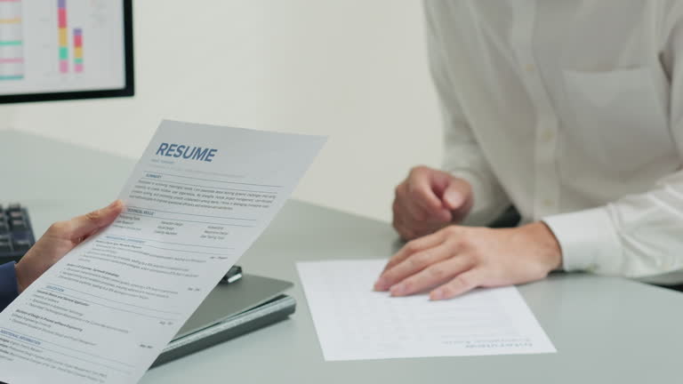 https://media.gettyimages.com/id/2214801603/video/close-up-human-resource-job-interview-candidate-at-office.jpg?b=1&s=640x640&k=20&c=xdwNqmyecR3IUvg253_MaSaAqZyJjwPqdZaVrtwLVR8=
