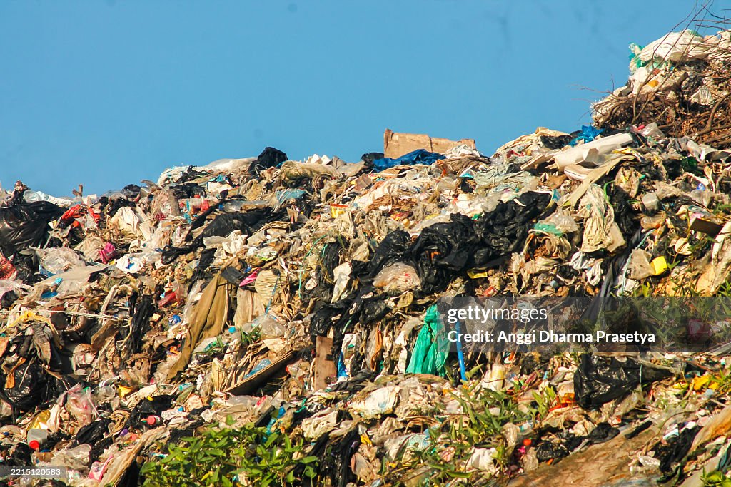 Dapl Garbage Garbage Pile In Trash Dump Or Landfill Pollution Concept High-Res Stock ...