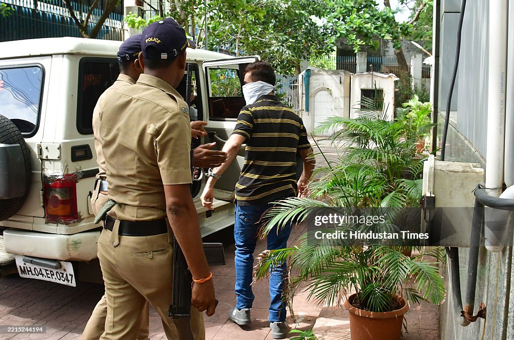 NIA Arrests Two Members Of ISIS Sleeper Cell From Mumbai Airport