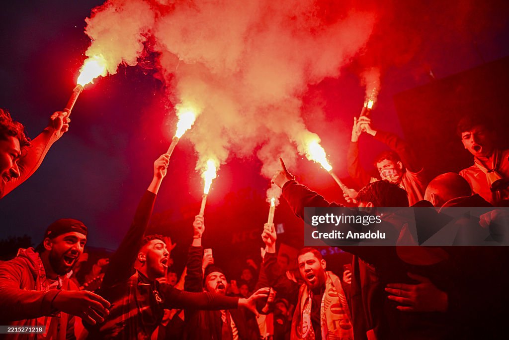Galatasaray Fans Celebrate 2024-2025 Turkish Super Lig Title in Berlin