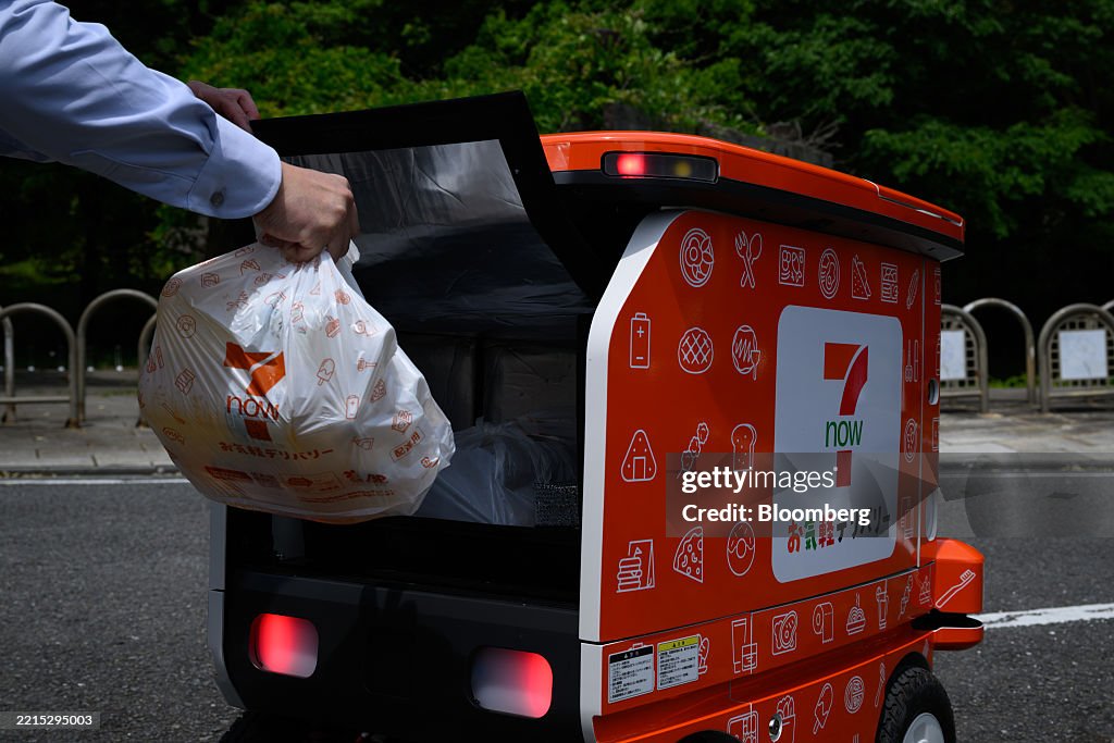 7-Eleven Store Autonomous Delivery