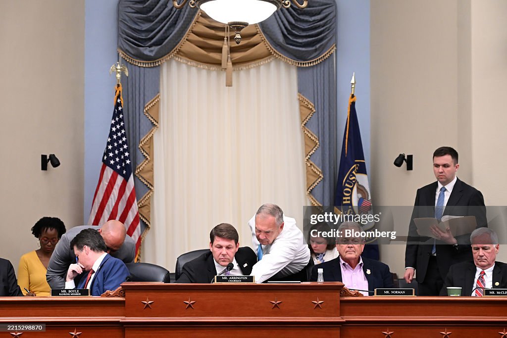 House Budget Committee Meets As GOP Splits On Cost
