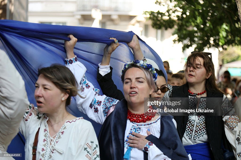 Ukrainian Vyshyvanka Day In Odesa
