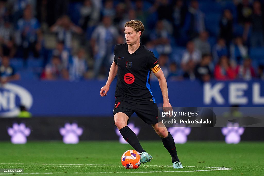 According to Laporta, De Jong s new contract is a matter of time
