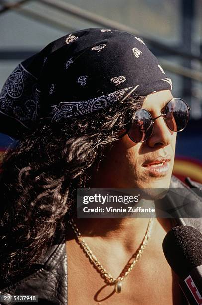 Ecuadorian Rapper 9,155 Rapper Chain Stock Photos, High-Res Pictures, and Images - Getty ...