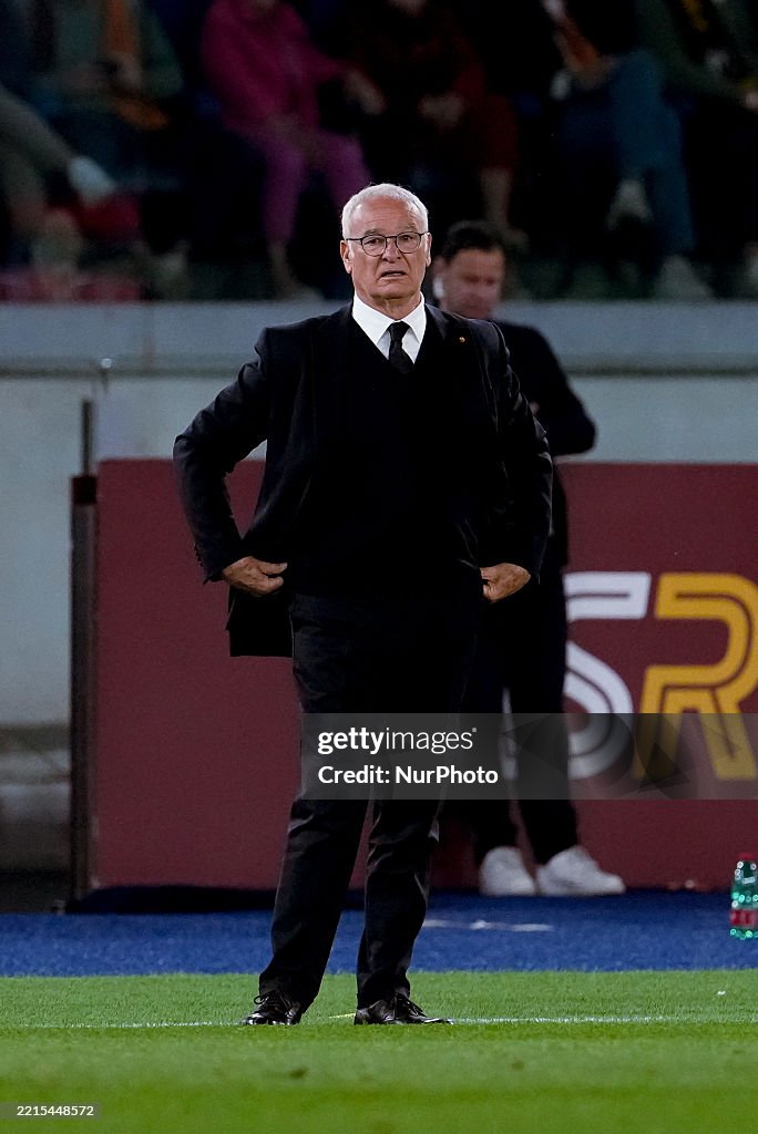 Sandro Ranieri Coach Claudio Ranieri head coach of AS Roma looks on during the Serie A ...