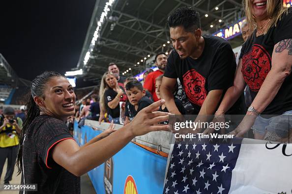 Reya Reyes Reyna Reyes of Portland Thorns FC celebrates with family after the ...