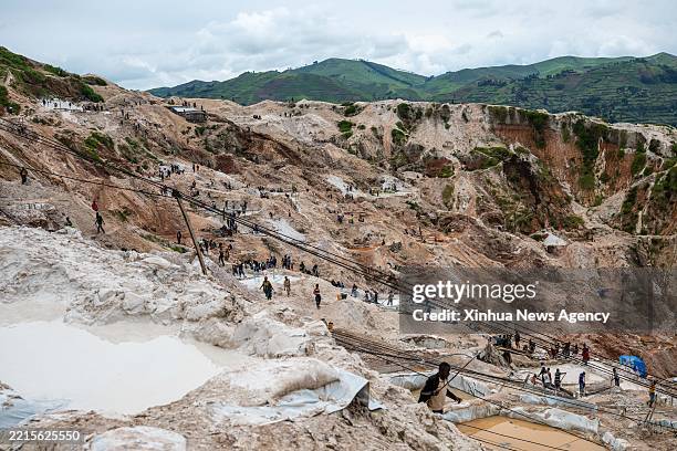 Coltan Map 121 Coltan Mining Stock Photos, High-Res Pictures, and Images - Getty ...