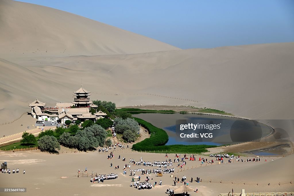 Dunhuang Embraces Tourism Boom
