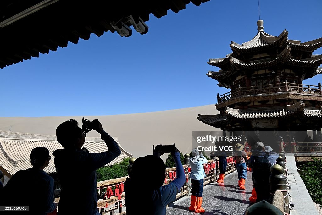 Dunhuang Embraces Tourism Boom