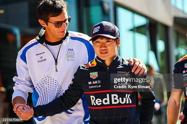 Oracle Red Bull Racing Japan 4,899 Red Bull Racing Mechanics Stock Photos, High-Res Pictures, and ...