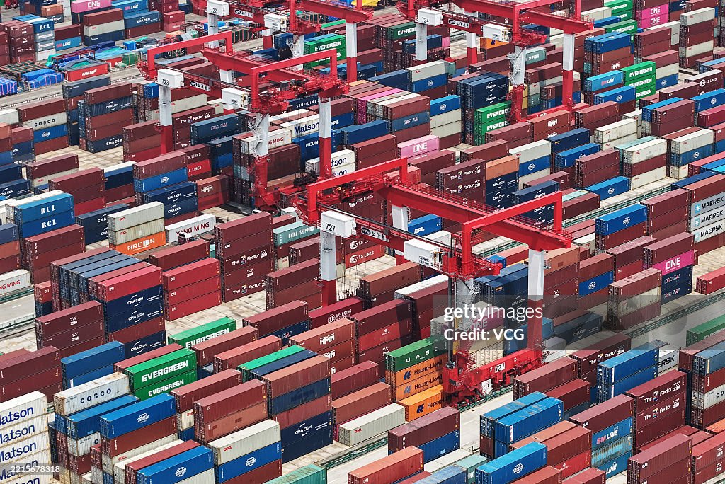 Shanghai Port Bustles With Cargos