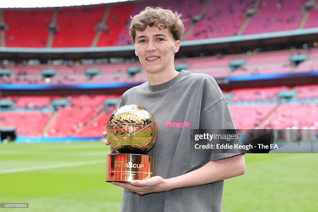 Chelsea v Manchester United - The Adobe Women's FA Cup Final