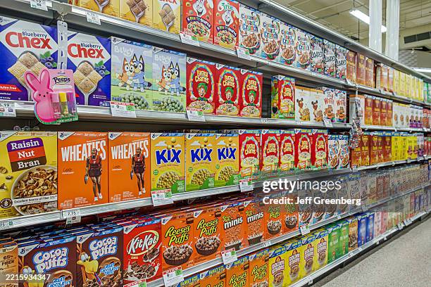 Miami Beach, Florida, Collins Avenue, Publix, supermarket, breakfast cereal section, General Mills Post Kellogg's brands, colorful food packaging,...