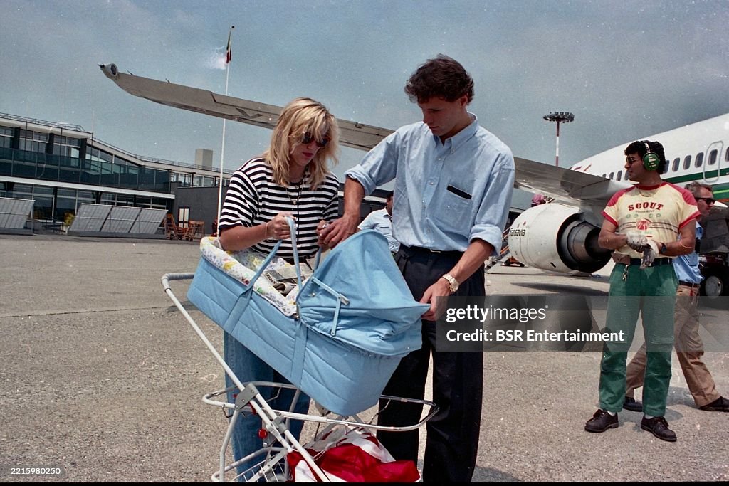1991: Dutch footballer Marco van Basten with his wife Liesbeth van Capelleveen and daughter Rebecca at Milan airport