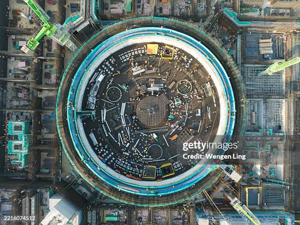 nuclear power plant reactor construction project - kerncentrale stockfoto's en -beelden