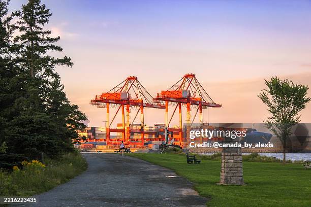 halifax harbour container cranes - dartmouth nova scotia stock-fotos und bilder