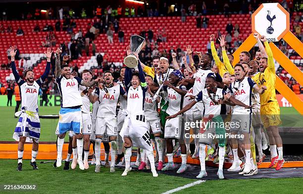 Son Heung-Min of Tottenham Hotspur lifts the UEFA Europa League trophy after his team's victory in the UEFA Europa League Final 2025 between...