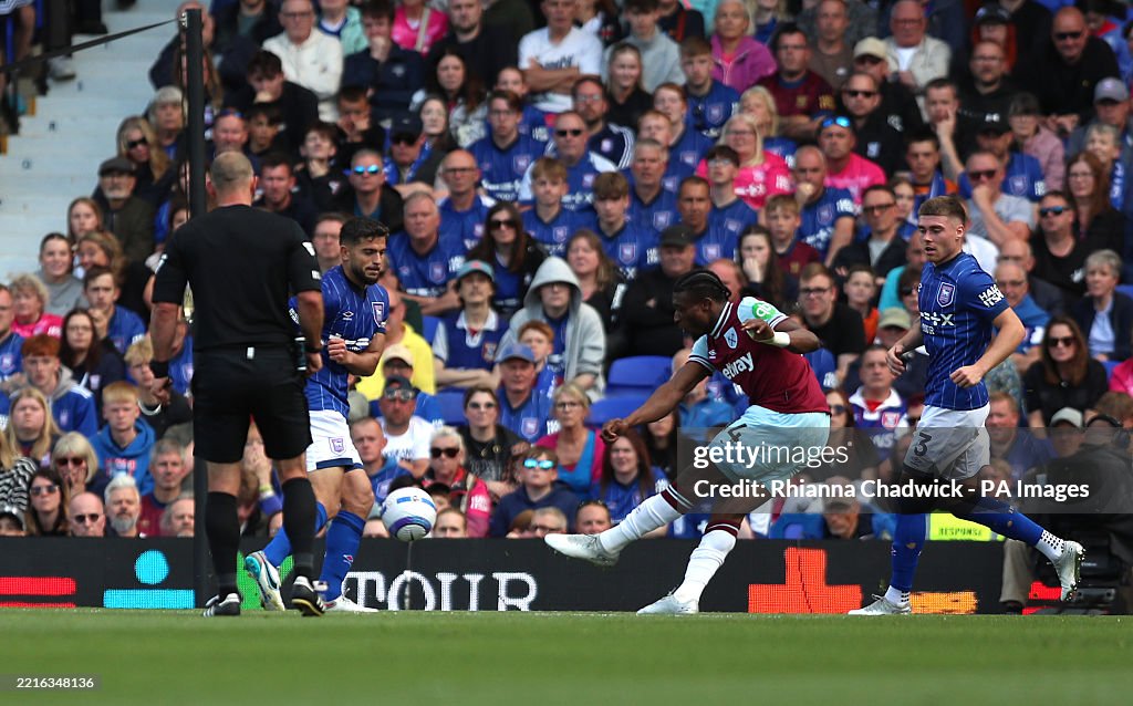 Ipswich Town v West Ham United - Premier League - Portman Road