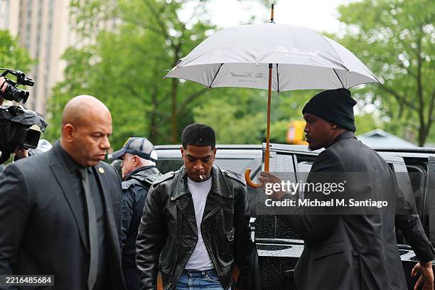 Rapper Scott "Kid Cudi" Mescudi arrives for the Sean "Diddy" Combs sex trafficking trial at Manhattan Federal Court on May 22, 2025 in New York City....