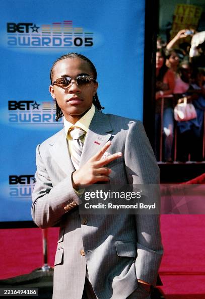 Bow Wow Rapper/actor Rapper and actor Bow Wow poses for photos on the red carpet during ...