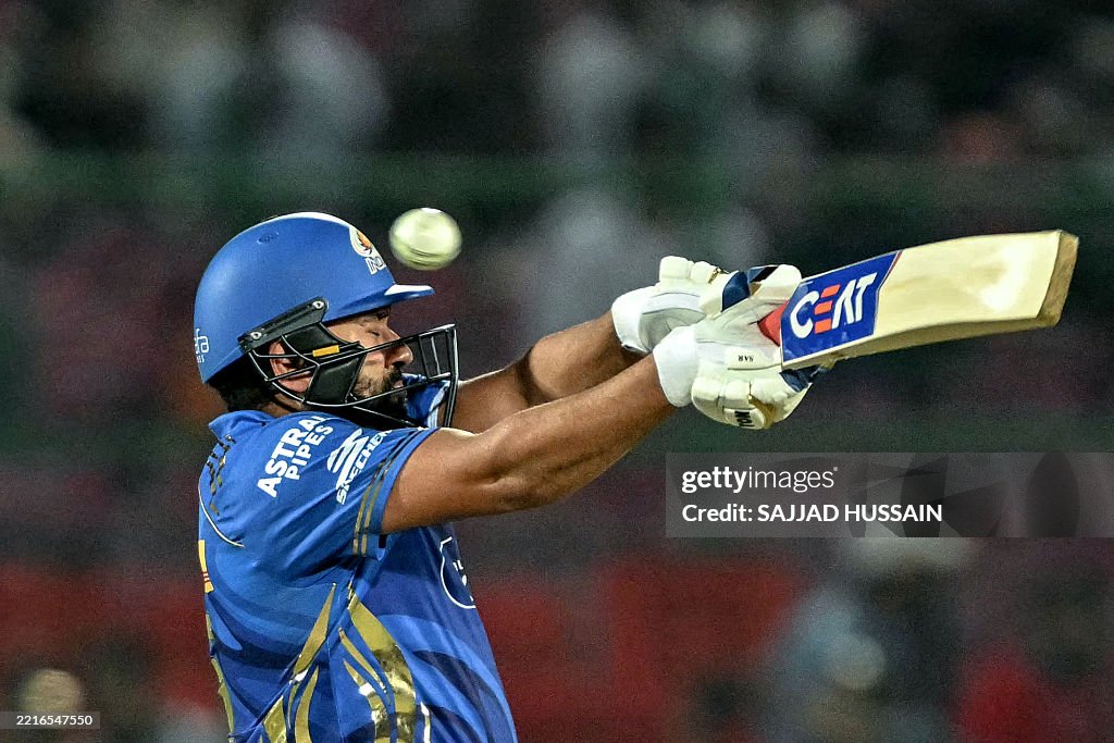 TOPSHOT-CRICKET-IND-IPL-T20-PUNJAB-MUMBAI