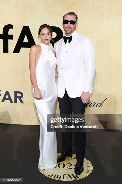 Heidi Berger and Zack Ashley attend the amfAR Gala Cannes 2025 presented by Chopard at Hotel du Cap-Eden-Roc on May 22, 2025 in Cap d'Antibes, France.