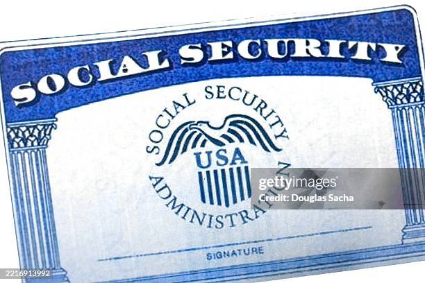 social security card - social security kaart stockfoto's en -beelden