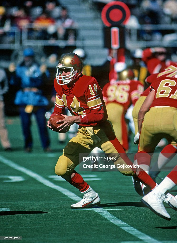 New Jersey Generals v Philadelphia Stars