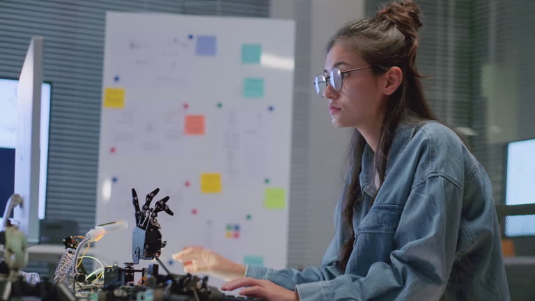 Robot Code Test 129 Programming Flowchart Symbols Stock Videos, Footage, & 4K Video ...