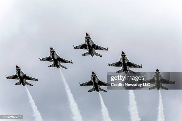 The U.S. Air Force Thunderbirds during today's FourLeaf Jones Beach Air Show rehearsal, May 23, 2025.